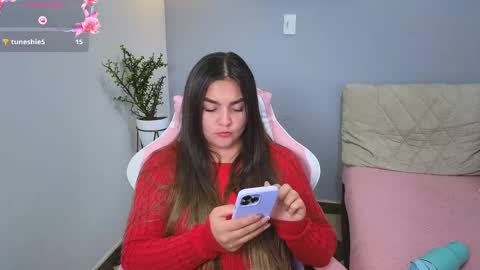 Snapshot of celeste_1star chatting on 09/13/25, 12:54 celeste_1star online show from 09/13/25, 12:54