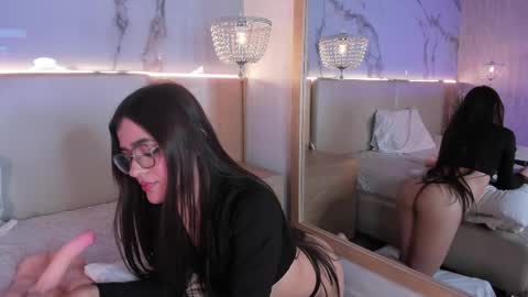 Snapshot of celeste_evanzz chatting on 09/16/25, 08:10 Celeste online show from 09/16/25, 08:10