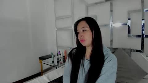 Snapshot of celeste_hillx chatting on 11/24/25, 07:52 celeste_hillx online show from 11/24/25, 07:52