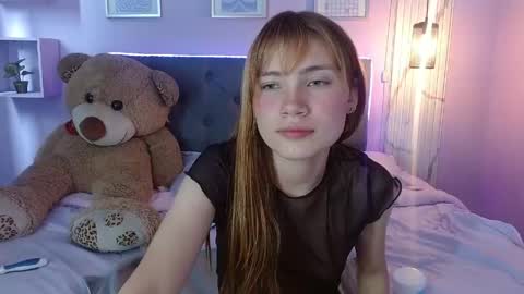 Snapshot of celeste_london chatting on 05/12/26, 06:38 C E L E S T E online show from 05/12/26, 06:38