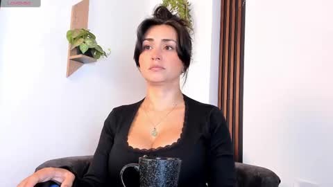     online show from 09/15/25, 09:59