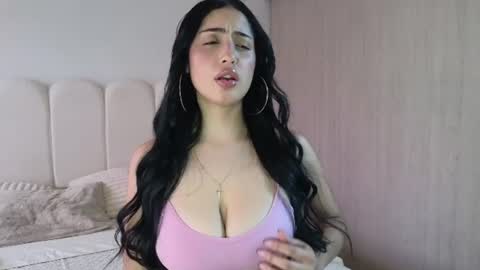 Snapshot of celeste_tailor_ chatting on 06/16/26, 08:33 Celeste Tailor online show from 06/16/26, 08:33