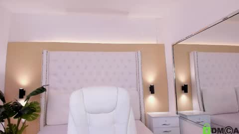 Celeste Wayne online show from 02/25/26, 09:46