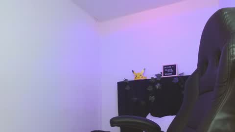 celesteayase online show from 01/25/25, 09:04