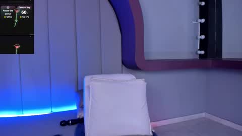 Snapshot of celestelewis_ chatting on 09/27/25, 07:41 Celeste  online show from 09/27/25, 07:41