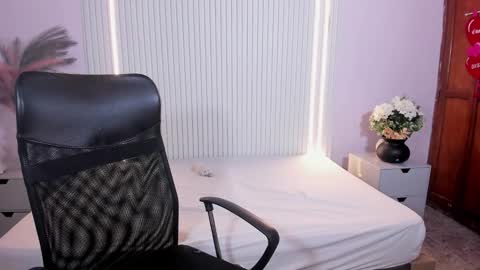 celestemoon5 online show from 01/12/26, 10:53