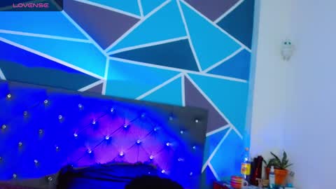 I am Valentinn online show from 10/03/25, 04:31