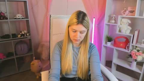 your cute kitty online show from 04/11/26, 03:49