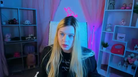 your cute kitty online show from 05/10/26, 06:02