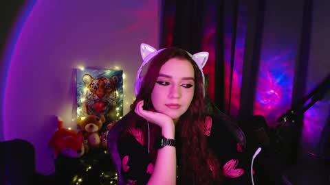 celia_sensual_ online show from 06/04/26, 07:53