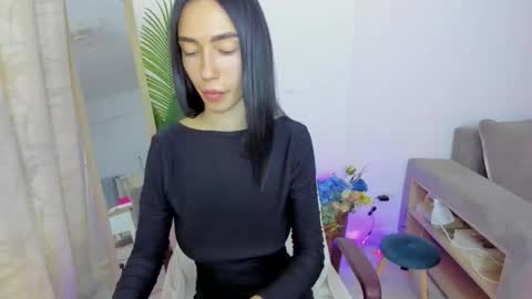 Celine Roxelle online show from 09/12/25, 02:28