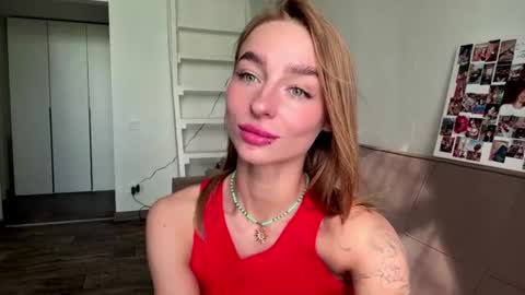 Snapshot of celineruppert chatting on 06/24/26, 02:10 Amilia online show from 06/24/26, 02:10