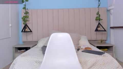 Snapshot of cellesteevans chatting on 02/25/25, 03:09 Celeste online show from 02/25/25, 03:09