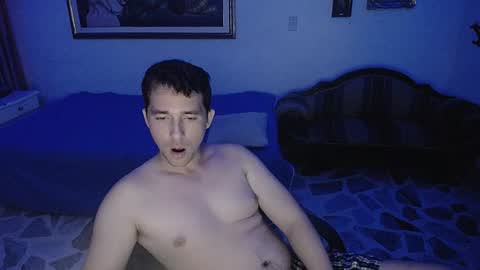 Snapshot of centurionjohnny chatting on 12/19/24, 10:45 centurionjohnny online show from 12/19/24, 10:45