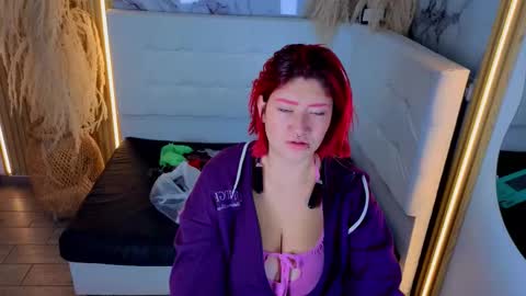 Snapshot of cerecita_02 chatting on 02/06/26, 12:30 Cerecita online show from 02/06/26, 12:30