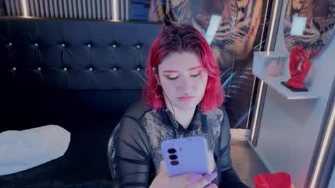 Snapshot of cerecita_02 chatting on 02/20/26, 12:07 Cerecita online show from 02/20/26, 12:07