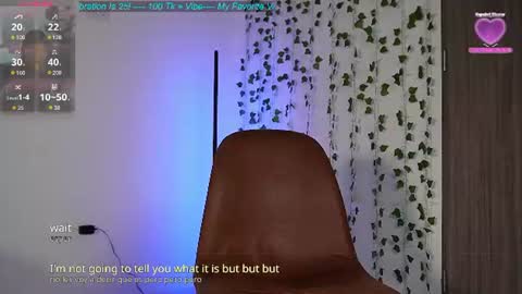 Snapshot of cerecitaqueen chatting on 06/17/26, 06:53 Cerecita online show from 06/17/26, 06:53