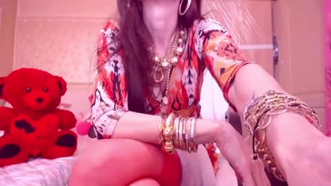 Cerise online show from 02/11/25, 03:29