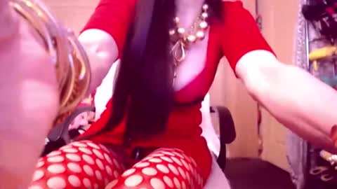 Cerise online show from 01/19/26, 12:58