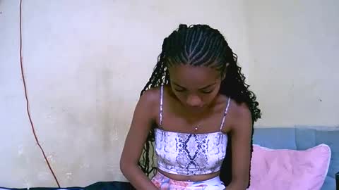 Snapshot of cerminah chatting on 10/12/25, 09:41 cerminah online show from 10/12/25, 09:41
