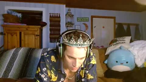 cguffey2284 online show from 12/30/24, 01:04