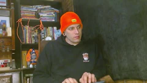 cguffey2284 online show from 02/20/25, 11:32