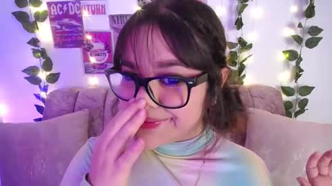 Snapshot of chaarlotte_1 chatting on 01/16/26, 05:39 charlotte online show from 01/16/26, 05:39