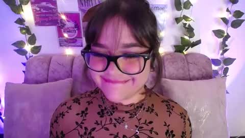 Snapshot of chaarlotte_1 chatting on 02/10/26, 08:35 charlotte online show from 02/10/26, 08:35