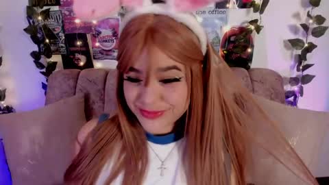 Snapshot of chaarlotte_1 chatting on 04/20/26, 05:48 charlotte online show from 04/20/26, 05:48