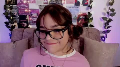 Snapshot of chaarlotte_1 chatting on 04/28/26, 01:27 charlotte online show from 04/28/26, 01:27