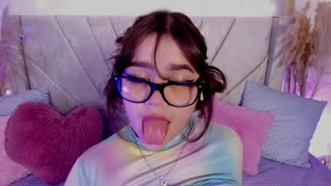 Snapshot of chaarlotte_1 chatting on 05/16/26, 03:11 charlotte online show from 05/16/26, 03:11