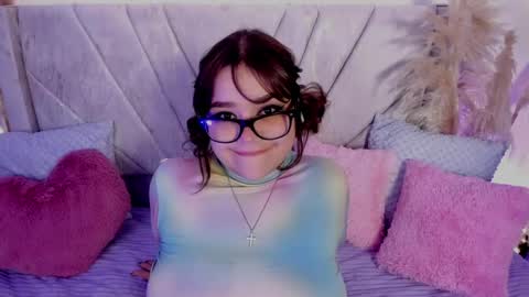 Snapshot of chaarlotte_1 chatting on 05/26/26, 05:20 charlotte online show from 05/26/26, 05:20