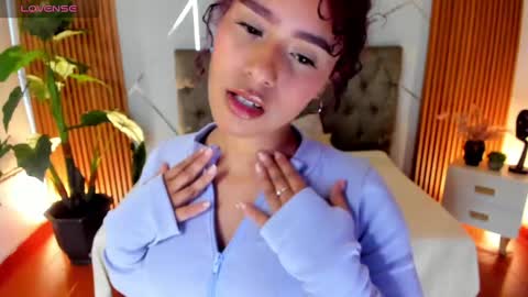 CHAARLOTTEE online show from 11/29/25, 08:56