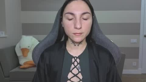 Kate online show from 10/08/25, 04:43