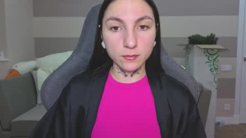 Kate online show from 12/15/25, 07:01