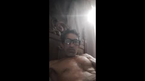 chacal6311 online show from 04/19/26, 03:39