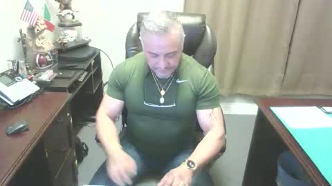 Chuck online show from 01/12/26, 01:00