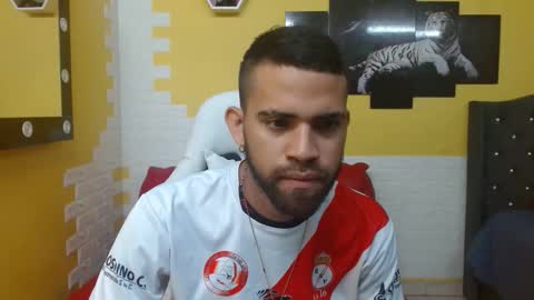 Snapshot of chacorta_ chatting on 04/30/26, 01:50 chacorta_ online show from 04/30/26, 01:50