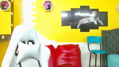 Snapshot of chacorta_ chatting on 06/04/26, 12:33 chacorta_ online show from 06/04/26, 12:33