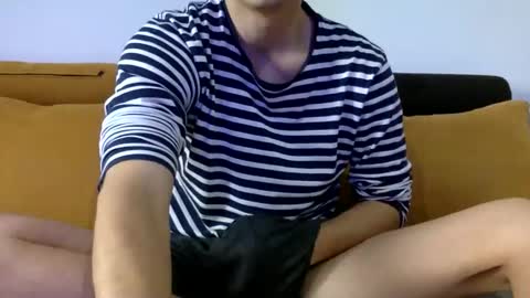 Snapshot of chad092 chatting on 11/05/25, 06:24 God online show from 11/05/25, 06:24