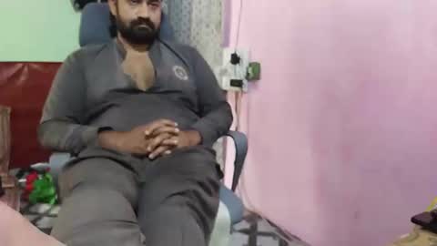 Snapshot of chadipluskhangarh chatting on 04/18/26, 10:08 Stormydick online show from 04/18/26, 10:08