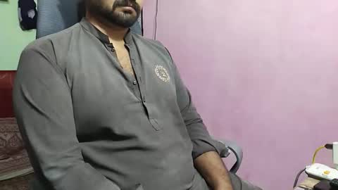 Snapshot of chadipluskhangarh chatting on 04/18/26, 07:58 Stormydick online show from 04/18/26, 07:58