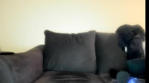 Lydong online show from 12/17/25, 12:27