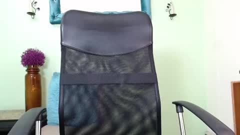 Chalon  online show from 03/30/26, 07:04