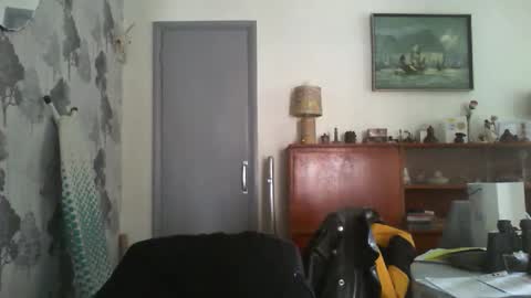 Snapshot of champers37 chatting on 04/25/26, 07:44 Champers online show from 04/25/26, 07:44