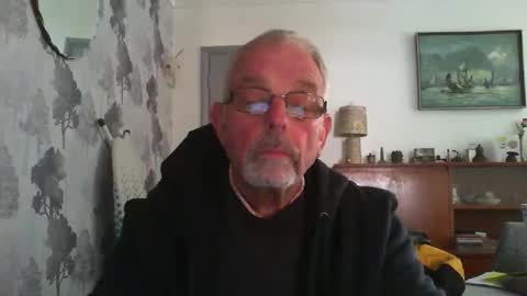 Snapshot of champers37 chatting on 05/10/26, 11:04 Champers online show from 05/10/26, 11:04