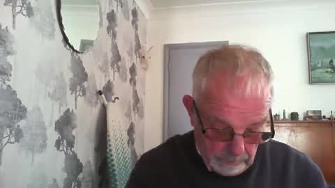 Snapshot of champers37 chatting on 05/12/26, 11:18 Champers online show from 05/12/26, 11:18