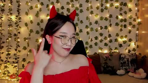 Snapshot of champions_babe chatting on 10/12/25, 11:37 champions_babe online show from 10/12/25, 11:37