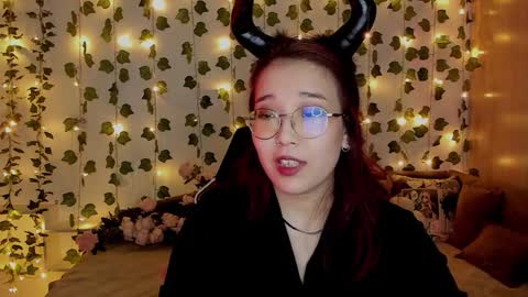 Snapshot of champions_babe chatting on 10/30/25, 06:04 champions_babe online show from 10/30/25, 06:04