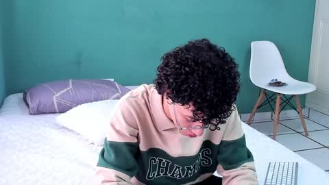 Snapshot of chandler_kenji chatting on 12/07/24, 03:41 Kenji online show from 12/07/24, 03:41